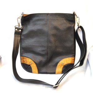 Fashion SALE: Handbag Therapy Leather Crossbody-perfect for midsize stylish bag.